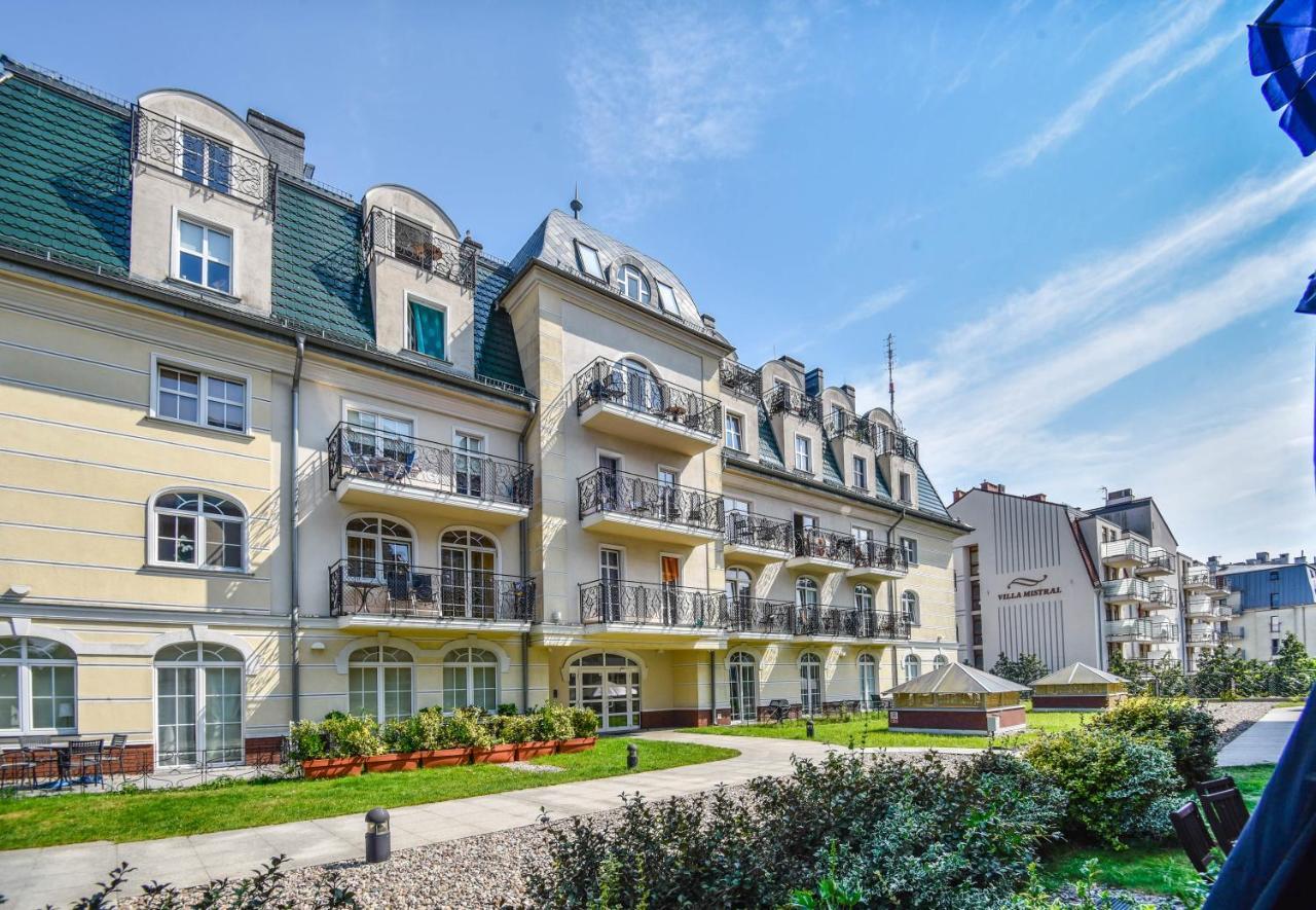 Korona Piastow - Apartamenty Na Wyspie - Parking - Taras Świnoujście Esterno foto
